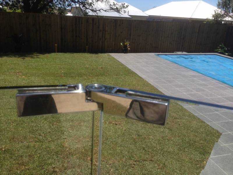 Abrazadera de vidrio ajustable de acero inoxidable para barandilla de cristal sin marco de cristal templado de 12 mm