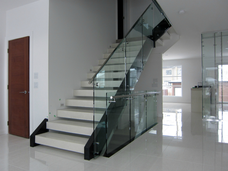 Außen-Balkon Treppe aus gehärtetem Glas Geländer Hardware Glas Standoff