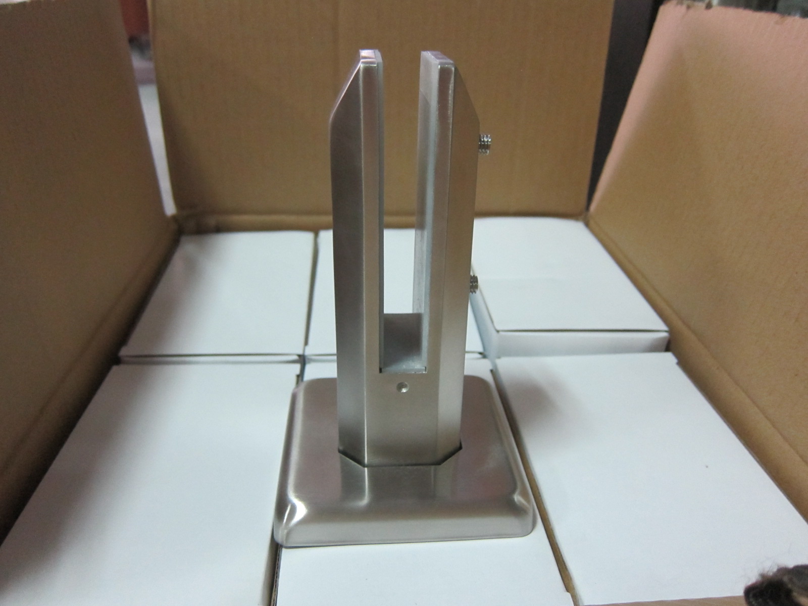piastra di base quadrata SBM rubinetti in acciaio inox per i sistemi di ringhiera di vetro framless