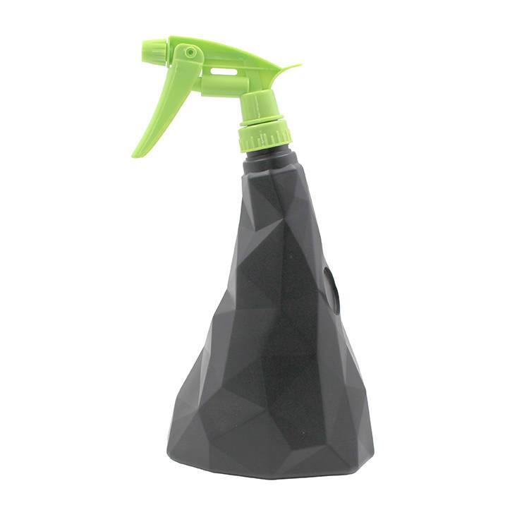 1 Liter Black Trigger Spray Bottle