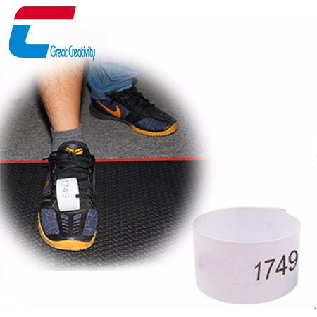 Étiquette de chaussure UHF RFID passive sur chenilles Marathon personnalisée en gros