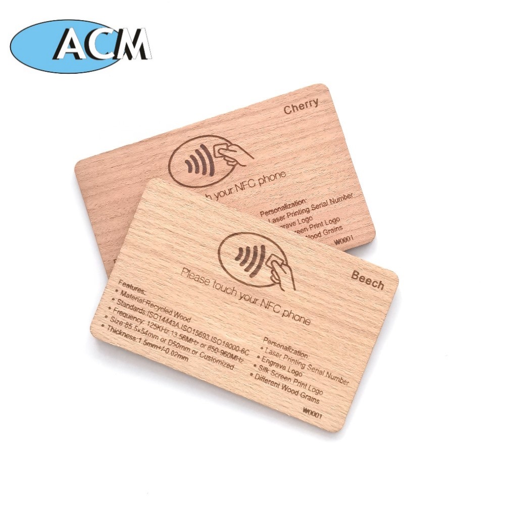 クレジットカードのサイズの結婚式のグリーティングカードrfidチップ付きの木製カードの表示
