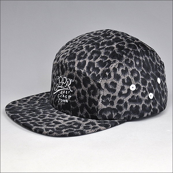 Cappello di leopardo del ricamo 5 pannelli all'ingrosso
