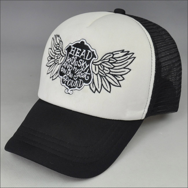 Blanc et noir brodés chapeaux de maille