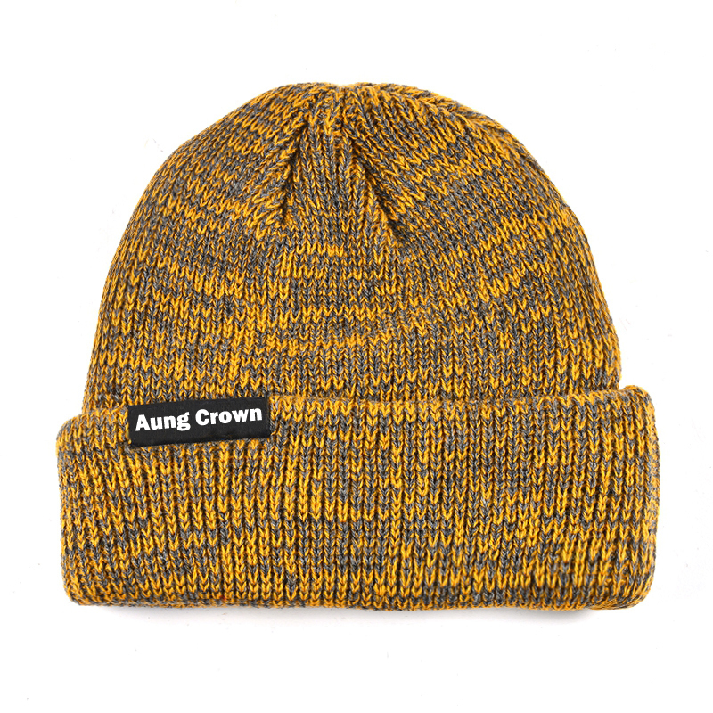 الشتاء 100 ٪ أكريليك Kint مخصص شعار قبعة صغيرة