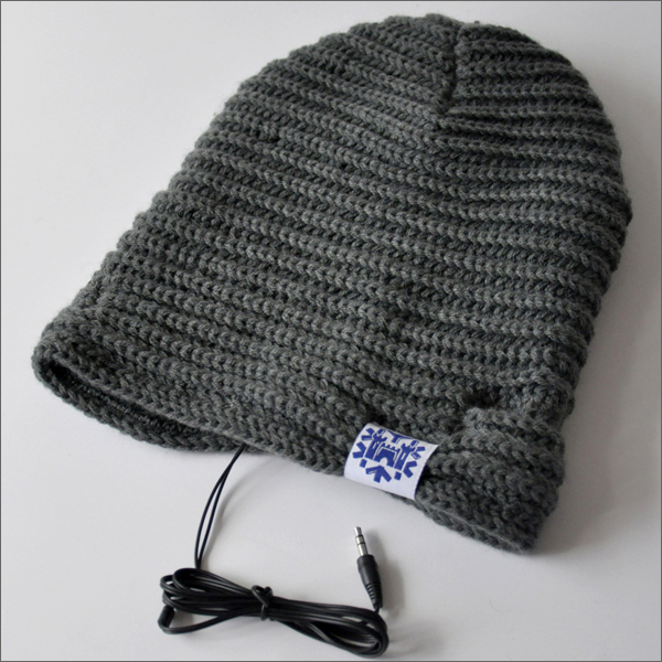 Beanies broderie en Chine, fabricant tricot de chapeau d'hiver Chine