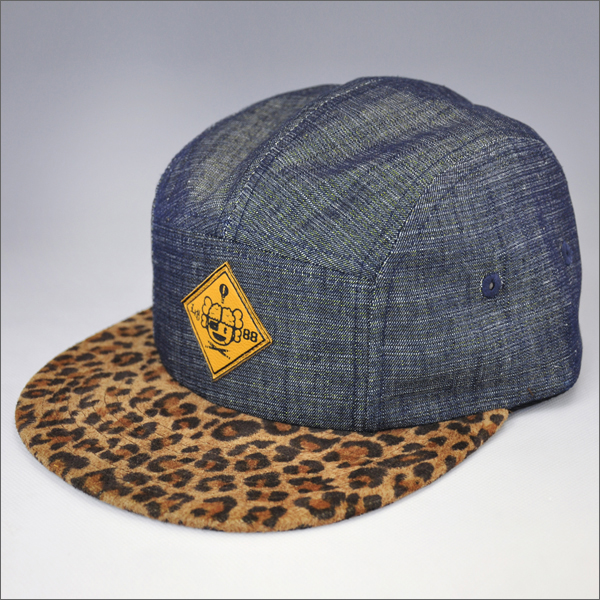 leopardo 5 cappelli pannello