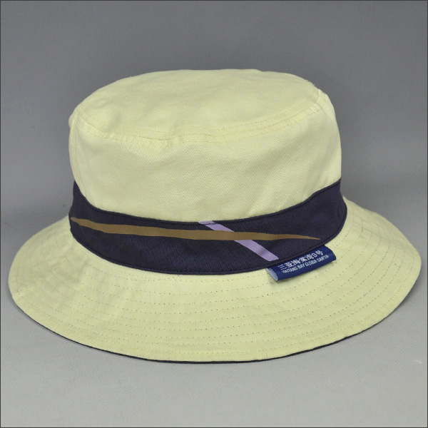 可逆黄色の冬のバケツの帽子