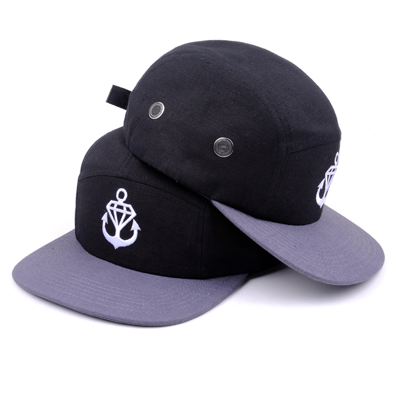two tone 5 panels cap design embroidery logo