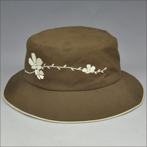 女性のための白い花のバケツの帽子