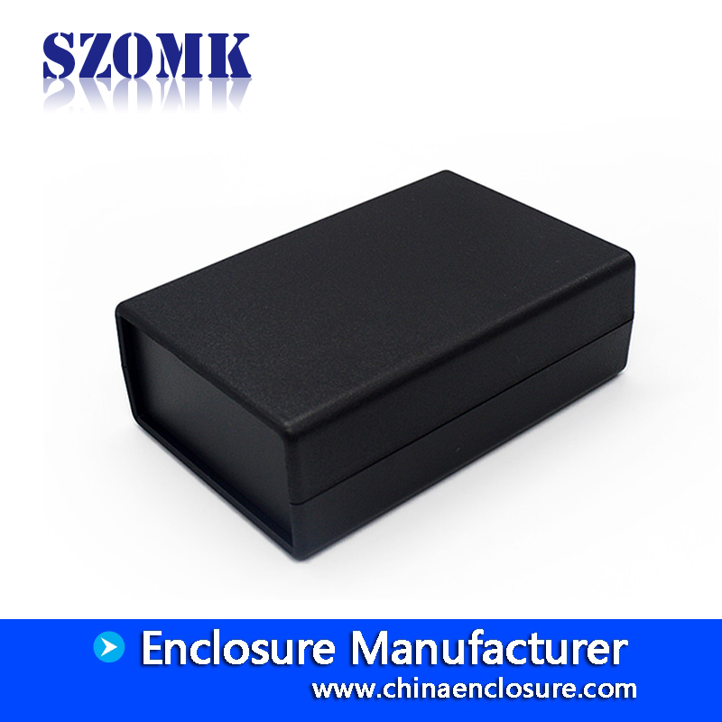135 * 90 * 45mm SZOMK ABSプラスチックデスクトップエンクロージャプラスチック電子ケースシェルエンクロージャプラスチックプロジェクトボックスエレクトロニクスボックス/ AK-D-02