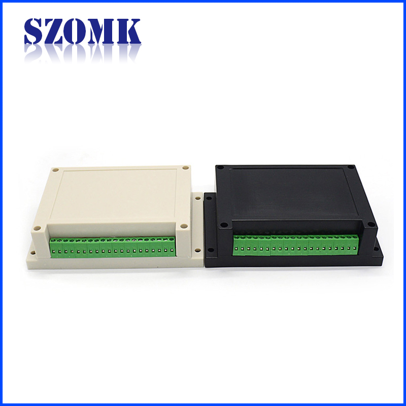 Invólucro de trilho DIN plástico da caixa szomk com bloco de terminais para PLC AK-P-08a 145 * 90 * 40mm