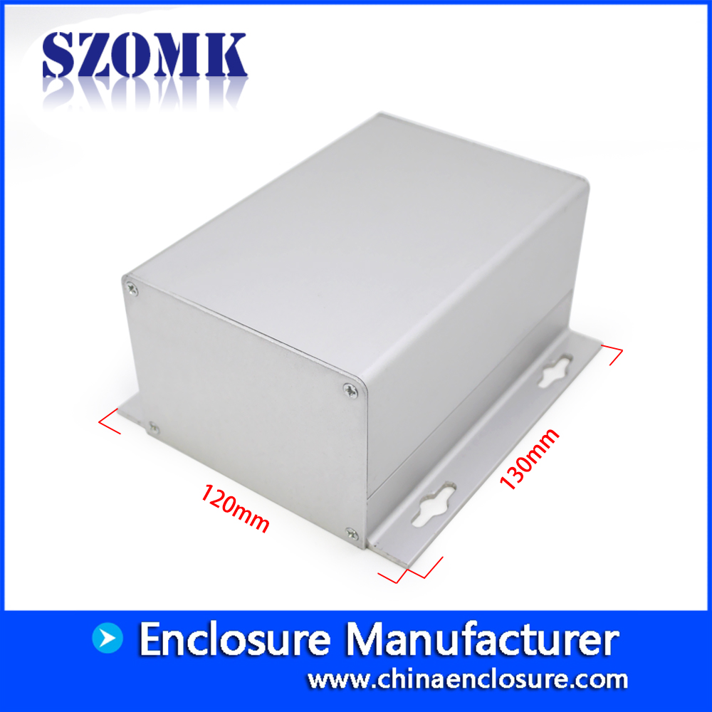 Caja de aluminio extruido de prototipo de carcasa electrónica con tratamiento de superficie agradable AK-C-A43 130 * 120 * 65mm fabricante
