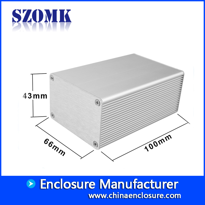 挤压铝制外壳SZOMK电子接线盒，用于PCB AK-C-B3 43 X 66 X 100mm