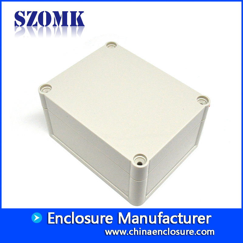 Caja de empalme electrónica impermeable de plástico personalizada IP68 para pcb con 144x85x53mm