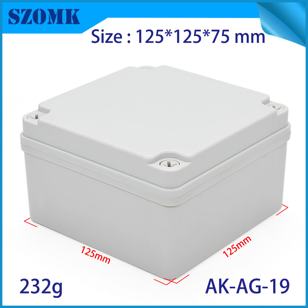 SZOMK небольшой квадратный корпус IP66 водонепроницаемый соединительная коробка AK-AG-19 125 * 125 * 75 мм