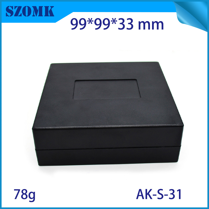 Armario de bricolaje negro cajas de salida de caja de proyecto abs 99 * 99 * 33 mm caja de plástico caja de equipo eléctrico para pcb