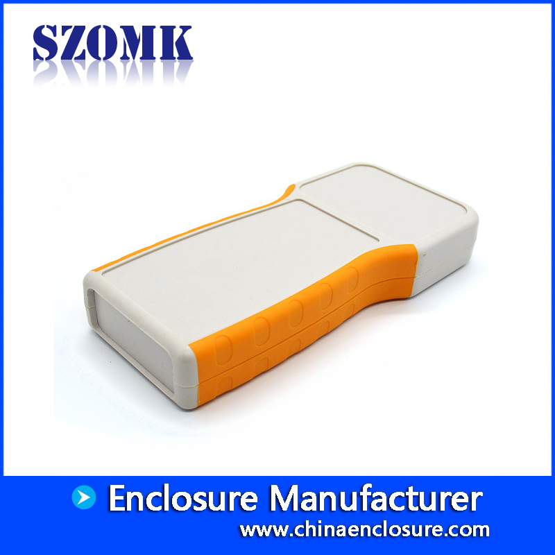 Caja de plástico de unión de instrumentos electrónicos portátiles de venta caliente con soporte de batería AK-H-42a 210 * 100 * 32 mm