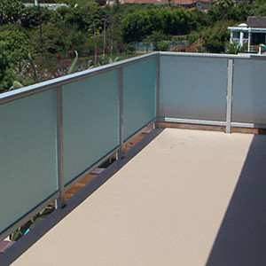 10mm acid-etched frosted glass balustrade supplier,safety railing glass manufacturer in China