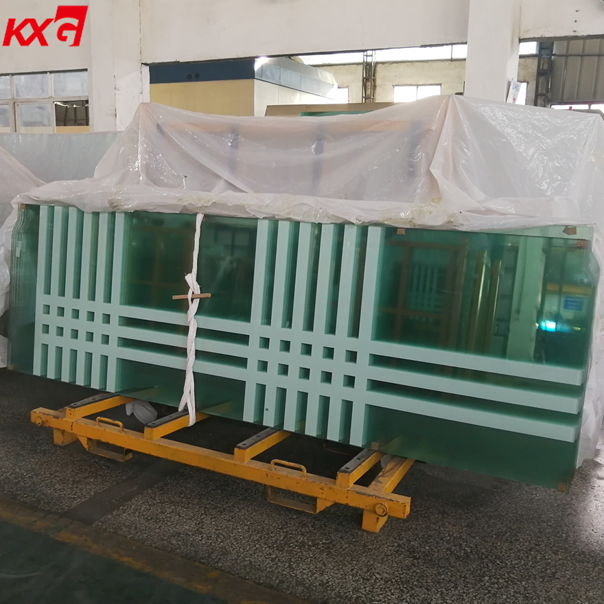 Tsina 12 mm Silk screen printing tempered glass door, 12 mm safety frameless tempered door exporters