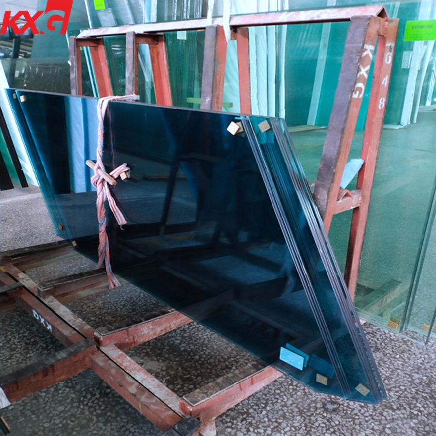 Wholesale price energy saving 6mm dark blue heat reflective coated glass, China building glass factory