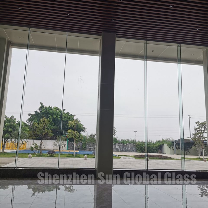 25.52mm low iron tempered laminated glass fins, 12+1.52 interlayer +12 ultra clear toughened laminated glass fins, 1212.4 extra clear ESG VSG for facade