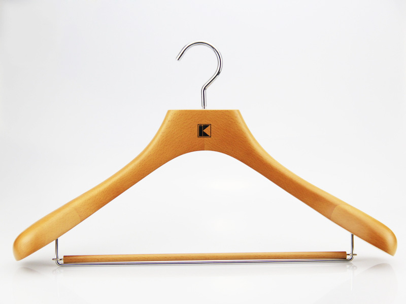 MSW-011 Deluxe men wooden suit hanger with trouser bar
