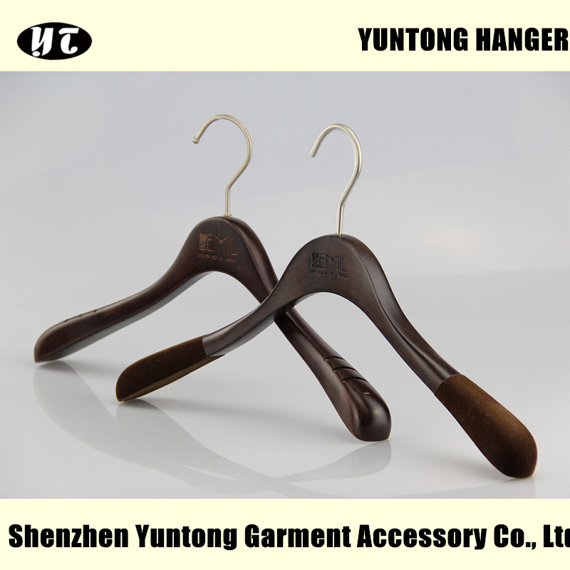WTW-007 China hanger supplier brown wood hanger for dress hanger with velvet