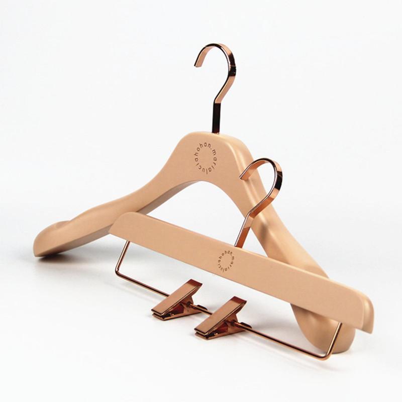good quality women clothes wood coat hanger with laser logo china hanger supplier[YT-0517]