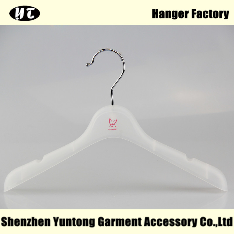 KTP-003 low price high quality kids plastic hanger for wholesale