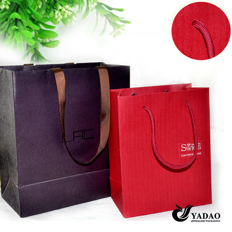 2014 plus récent sac d'emballage de bijoux de papier avec impression logo pour le shopping Chine fabricant