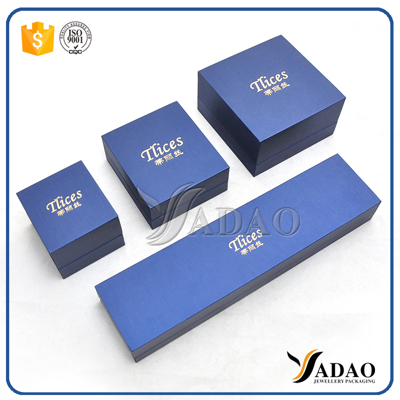 High-End gute Qualität Großhandel benutzerdefinierte dicke Form Kunststoff Ring / Ohrring / Anhänger / Armband / Sets Box