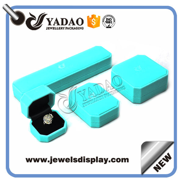 Caixa de jóias de couro / veludo azul ajustou para colar pingente anel pulseira fabricados na China
