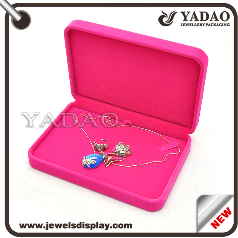 リングのジュエリーやギフトボックスを群がっピンク色の中国卸売MOQ 500 1セットは、ベルベットの梱包箱イヤリングブレスレットネックレス