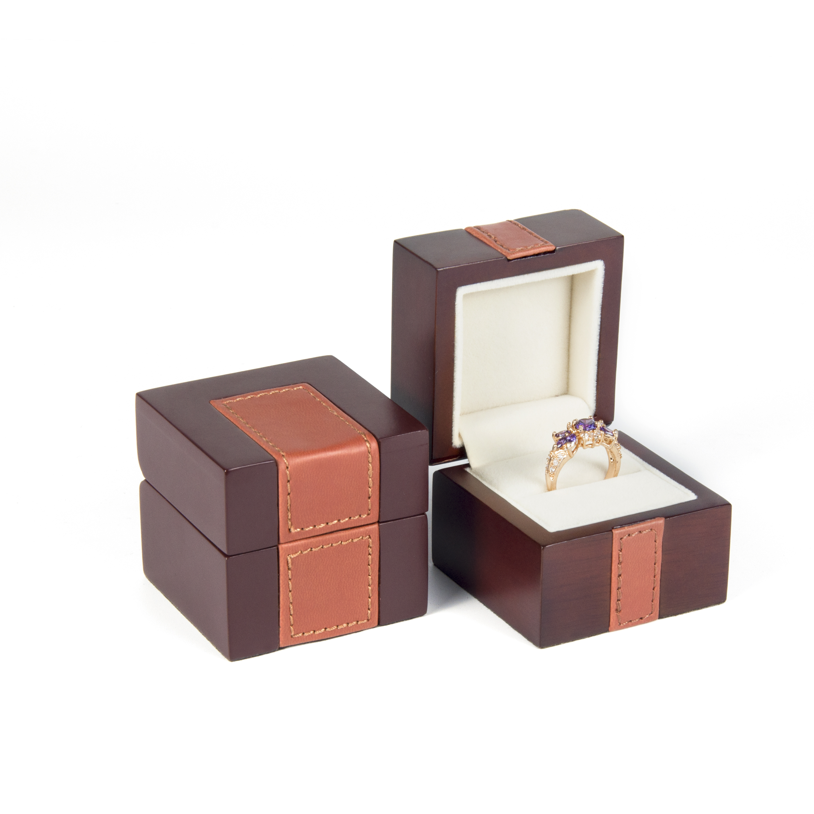 Zakázková vysoce kvalitní šperková dřevěná krabička pro nosní prsten
