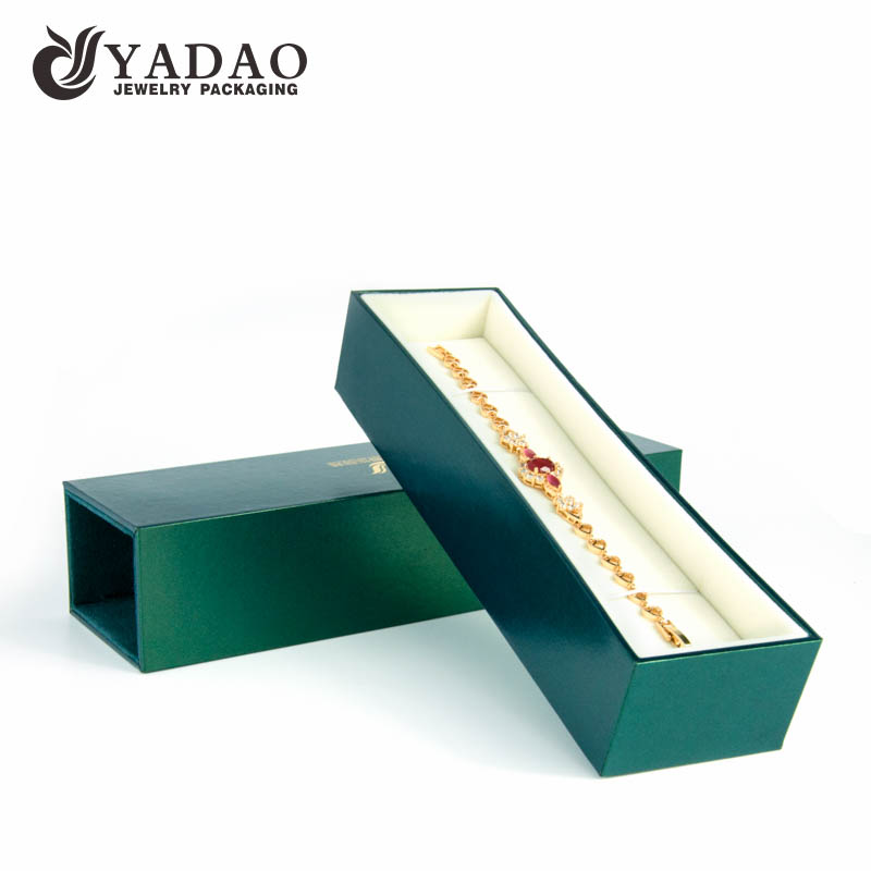 Custom luxury sliding leatherette paper bracelet box with print logo and OEM/ODM service made in Chinese factory.