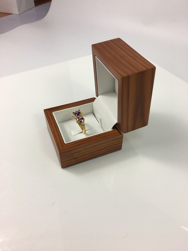 CustomZD твердой древесины из искусственной кожи внутри черный логотип ювелирные изделия кольцо упаковочная коробка
