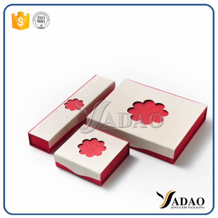 Cute custom handmade convenient small flower shape simple jewelry box of paper material in good quality