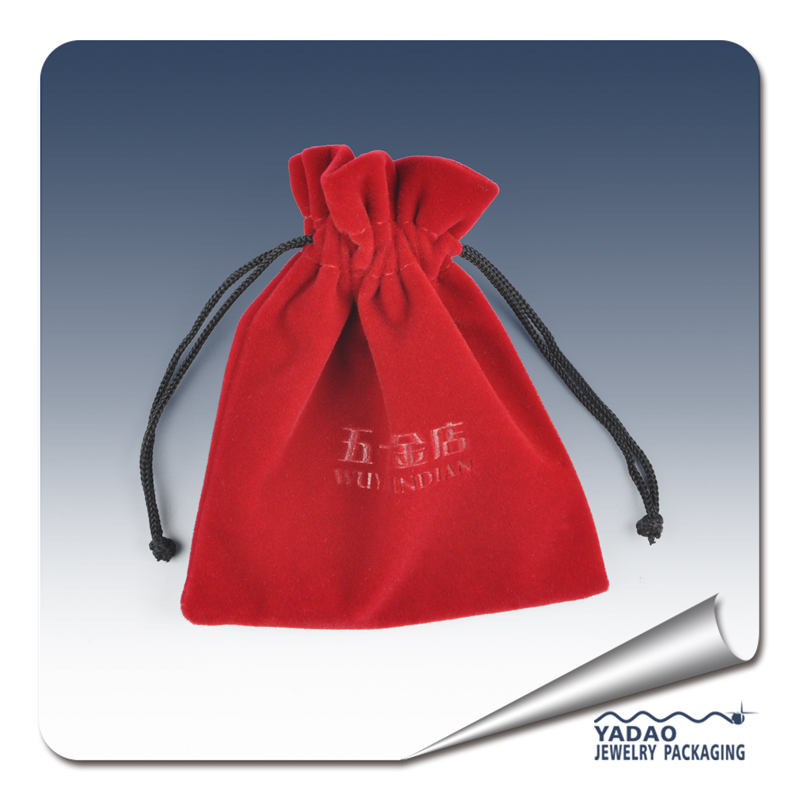 Moda joyas rojo bolsa de terciopelo bolsa de bolsa de la compra de la joyería con una cadena y logo del fabricante de China