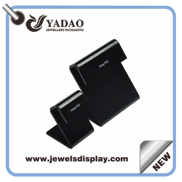 Glossy esposizione dell'orecchino acrilico nero stand con logo personalizzato per i prezzi all'ingrosso di presentazione orecchino