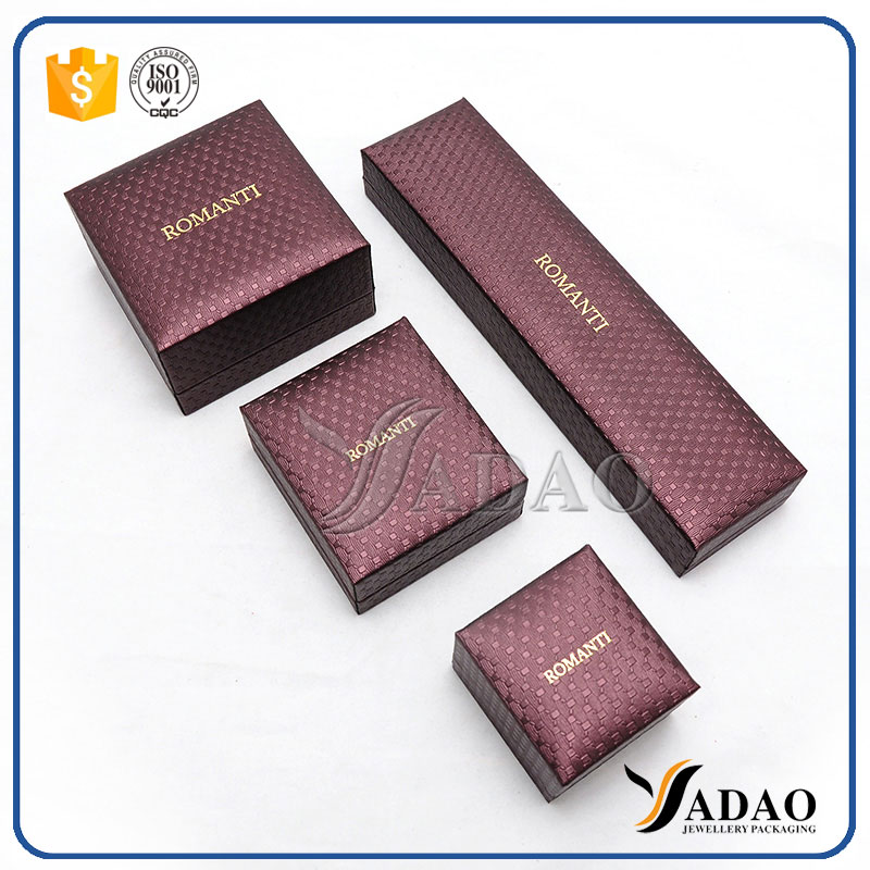 Good look moq wholesales top quality plastic leather jewelry box  with custom for ring necklace bangle brecelet watch