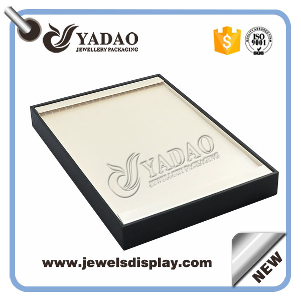 Dobré množství kůže krytý dřevěný náhrdelník pro zásobník vyrobené v Číně