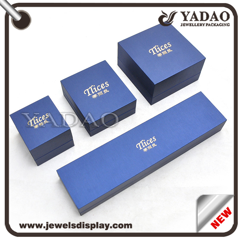 Precioso joyas de plástico caja de embalaje caja de regalo de la joyería caja de cuero de la joyería de plástico personalizable