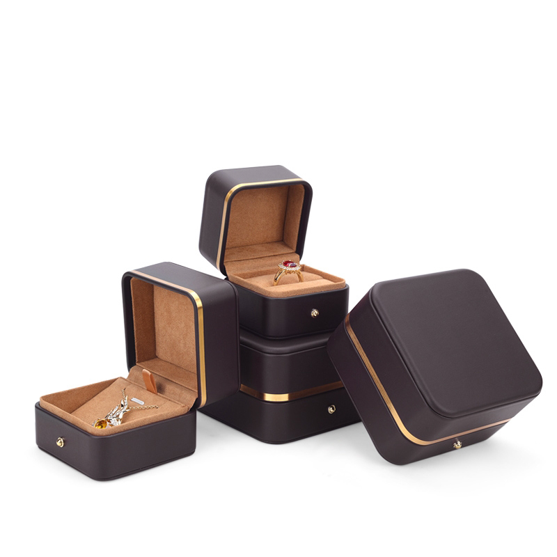 Высококонечная коричневая кожаная коробка для ювелирных изделий изготовлена ​​изготовленная на заказ кольцо для ожерелья подарочная коробка упаковки