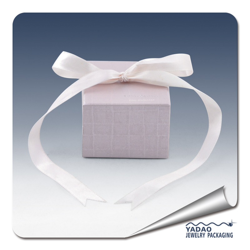 Hot venda caixa de presente bonita roxo papel de jóias com arco para a loja de jóias feitas na China