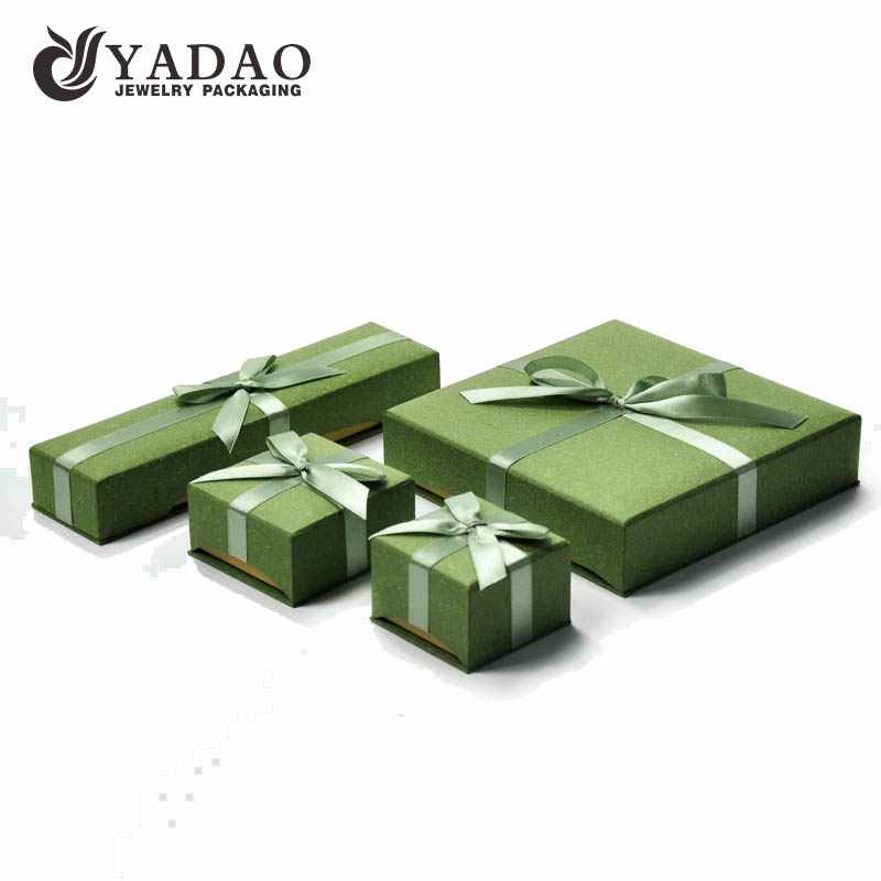 Caja de regalo de papel personalizada vendedora caliente para paquete de joyería popular en Instagram con buena calidad y precio de fábrica.