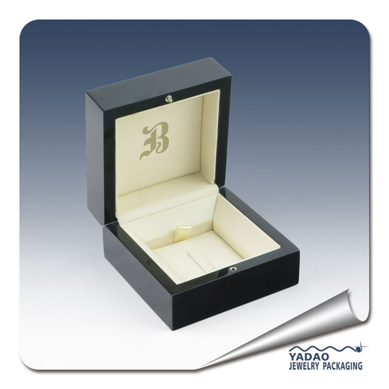 Jewelry Display Box Fornitura di monili anello di legno casella di visualizzazione