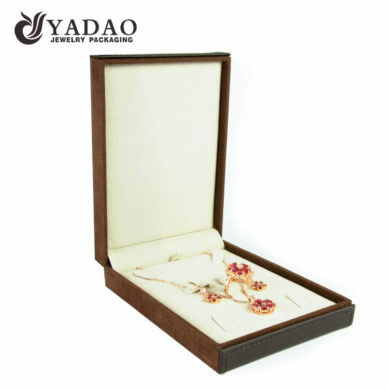Large jewelry set box leatherette surface velvet lining inside Chinese manufacturer