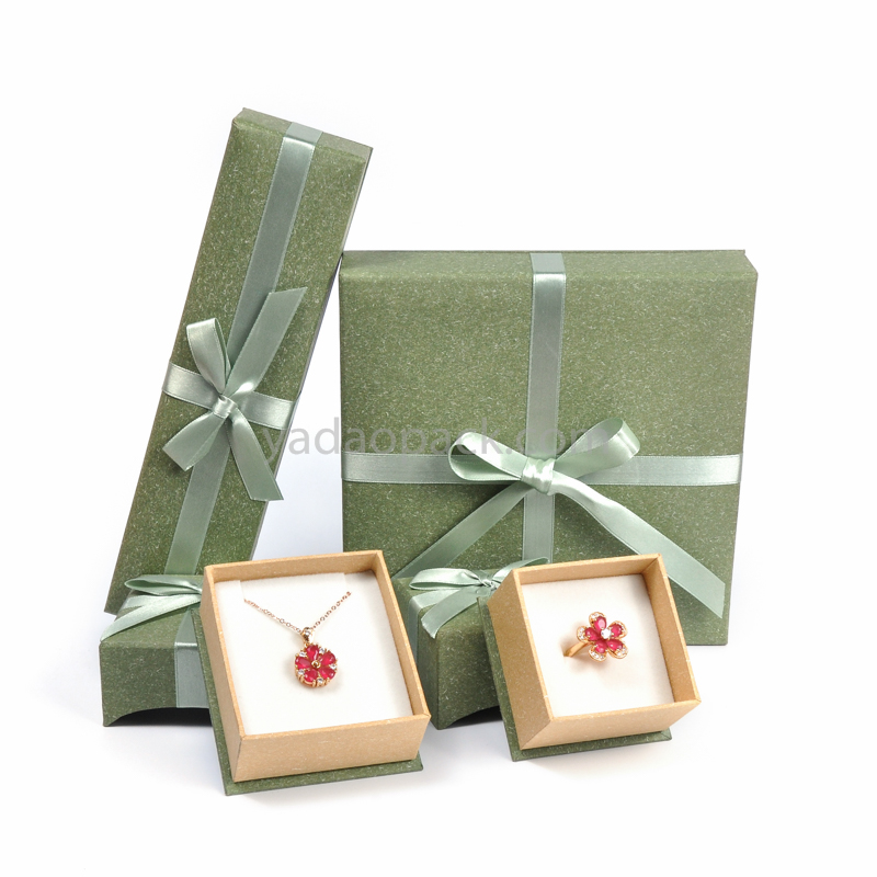 Precioso bowknot hecho a mano caja de joyería de color verde claro para embalaje de joyería