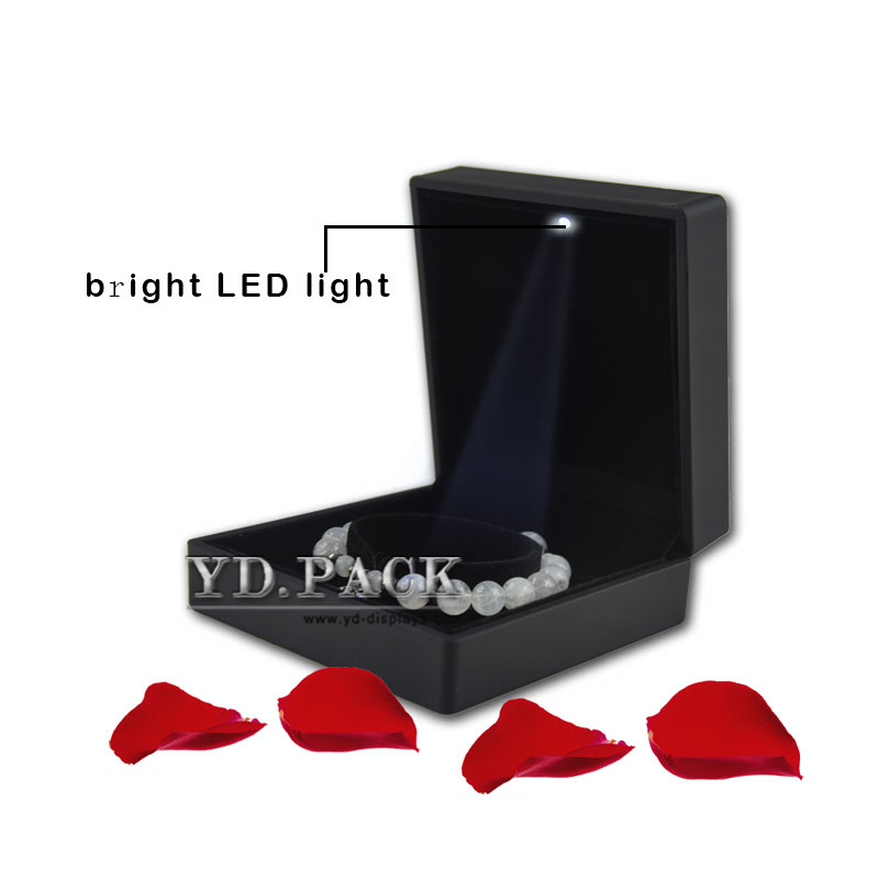 Luxus-LED-Licht-Schmuck-Box Schmuck-Display-Box und für Armband / Uhr und Armband